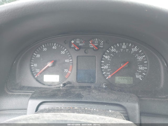 Auction sale of the 2000 Volkswagen Passat Gls V6, vin: WVWND23B3YE324710, lot number: 44743956
