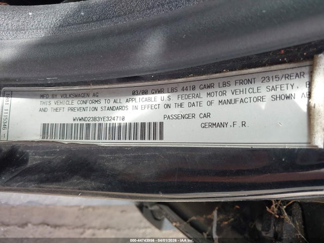 Auction sale of the 2000 Volkswagen Passat Gls V6, vin: WVWND23B3YE324710, lot number: 44743956