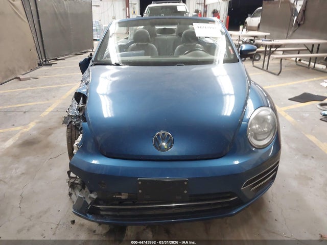 2018 Volkswagen Beetle 2.0t Coast/2.0t S/2.0t Se მანქანა იყიდება აუქციონზე, vin: 3VW5DAAT2JM505171, აუქციონის ნომერი: 44743992