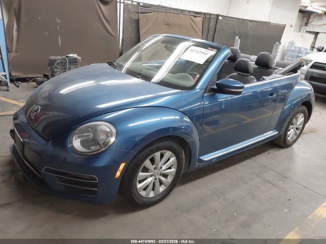 2018 Volkswagen Beetle 2.0t Coast/2.0t S/2.0t Se მანქანა იყიდება აუქციონზე, vin: 3VW5DAAT2JM505171, აუქციონის ნომერი: 44743992