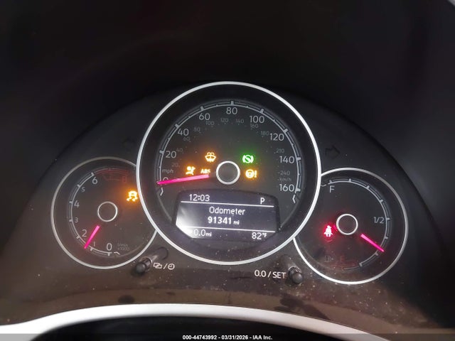 2018 Volkswagen Beetle 2.0t Coast/2.0t S/2.0t Se მანქანა იყიდება აუქციონზე, vin: 3VW5DAAT2JM505171, აუქციონის ნომერი: 44743992