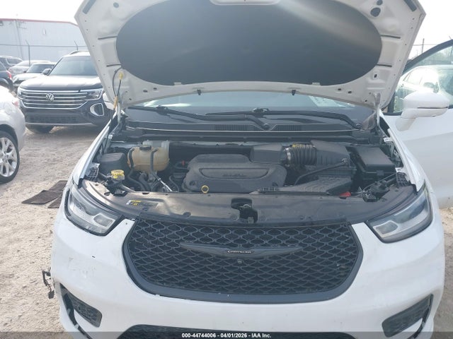 Продажа на аукционе авто 2021 Chrysler Pacifica Touring L, vin: 2C4RC1BG5MR531009, номер лота: 44744006