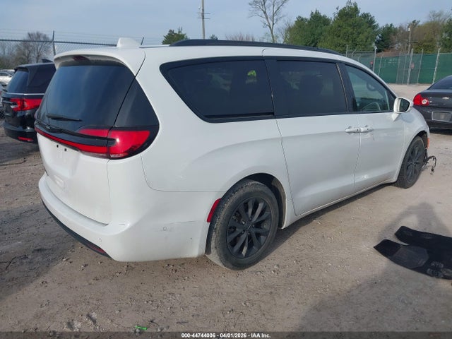 Продажа на аукционе авто 2021 Chrysler Pacifica Touring L, vin: 2C4RC1BG5MR531009, номер лота: 44744006