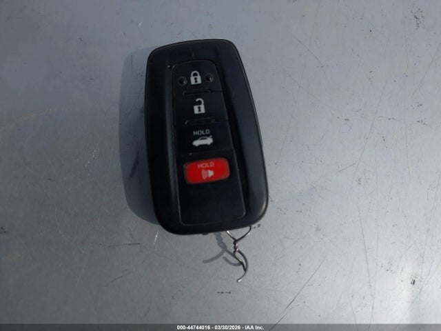 4T1B11HK4JU570669 Toyota CAMRY SE