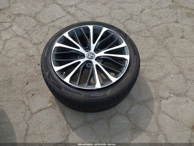 4T1B11HK4JU570669 Toyota CAMRY SE