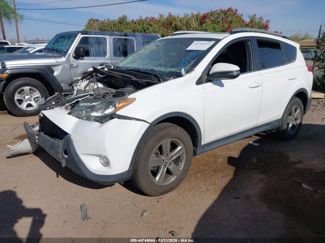 Toyota Rav4 Xle 2015 JTMRFREV4FD109982 Image 2