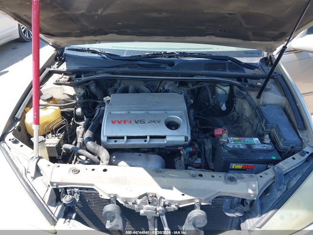 44744048 :رقم المزاد ، JTDBF32KX50164189 vin ، 2005 Toyota Camry Xle V6 مزاد بيع