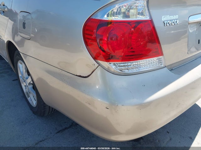 44744048 :رقم المزاد ، JTDBF32KX50164189 vin ، 2005 Toyota Camry Xle V6 مزاد بيع
