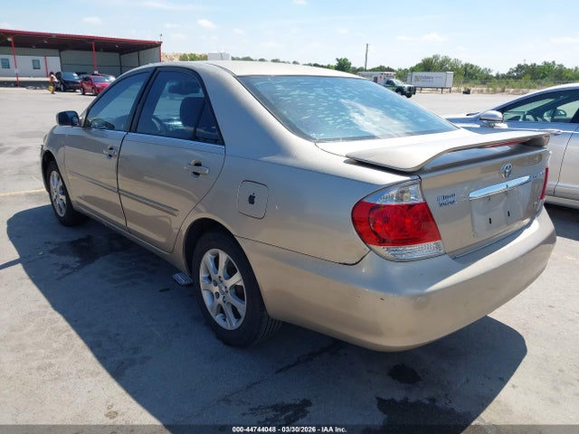 44744048 :رقم المزاد ، JTDBF32KX50164189 vin ، 2005 Toyota Camry Xle V6 مزاد بيع