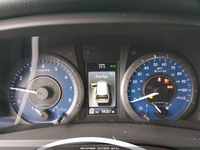 5TDYZ3DC7JS951924 Toyota Sienna Xle 8 Passenger