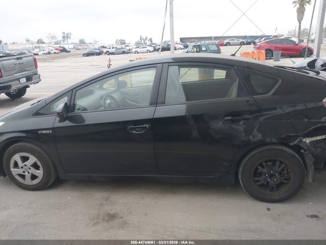 Toyota Prius Two 2014 JTDKN3DU2E0372990 Image 15