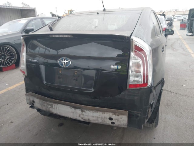 Toyota Prius Two 2014 JTDKN3DU2E0372990 Image 6