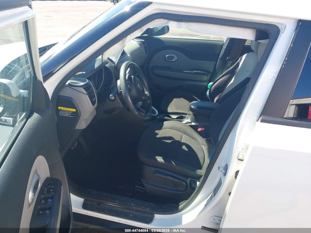 KNDJN2A2XG7307047 KIA Soul