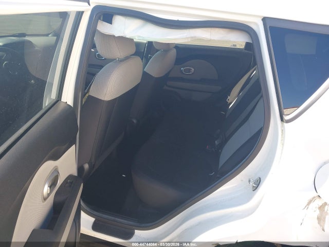 KNDJN2A2XG7307047 KIA Soul