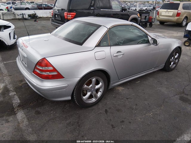 Продажа на аукционе авто 2001 Mercedes-benz Slk 320, vin: WDBKK65F31F217865, номер лота: 44744099
