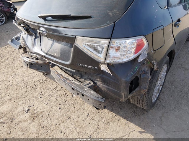 44744104 :رقم المزاد ، JF1GH6B61BH822375 vin ، 2011 Subaru Impreza 2.5i Premium مزاد بيع