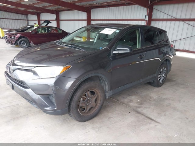 JTMZFREV1JJ182804 Toyota RAV4 LE