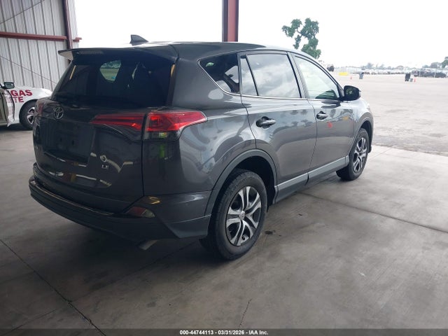 JTMZFREV1JJ182804 Toyota RAV4 LE