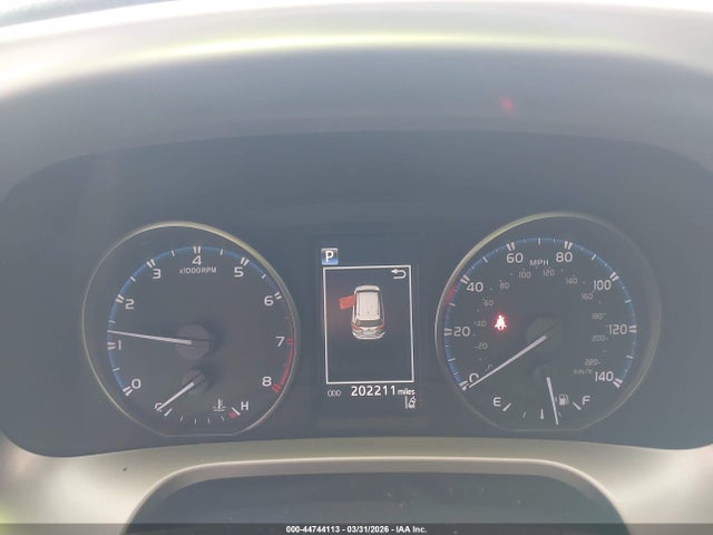JTMZFREV1JJ182804 Toyota RAV4 LE