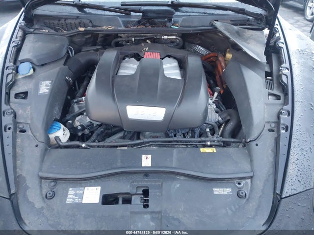 44744129 :رقم المزاد ، WP1AE2A25CLA92452 vin ، 2012 Porsche Cayenne Hybrid S مزاد بيع