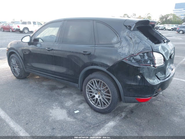 44744129 :رقم المزاد ، WP1AE2A25CLA92452 vin ، 2012 Porsche Cayenne Hybrid S مزاد بيع