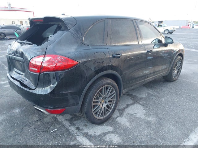 44744129 :رقم المزاد ، WP1AE2A25CLA92452 vin ، 2012 Porsche Cayenne Hybrid S مزاد بيع