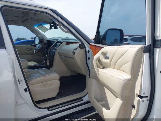 2017 Infiniti Qx80 მანქანა იყიდება აუქციონზე, vin: JN8AZ2NE9H9160769, აუქციონის ნომერი: 44744134
