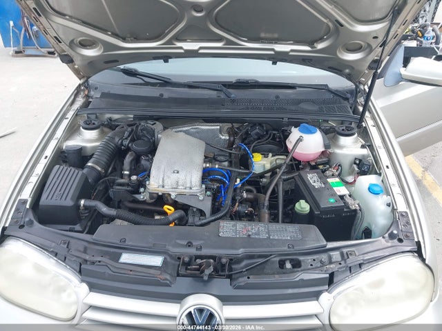 44744143 :رقم المزاد ، 3VWDC21V0YM804657 vin ، 2000 Volkswagen Cabrio Gls مزاد بيع