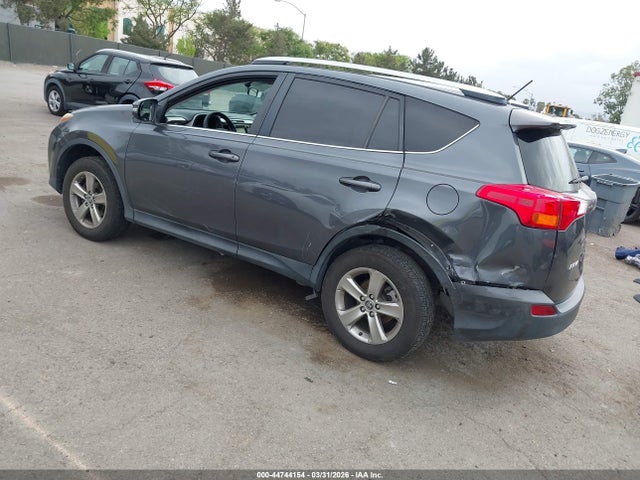 Toyota Rav4 Xle 2015 JTMWFREV7FD063972 Image 3