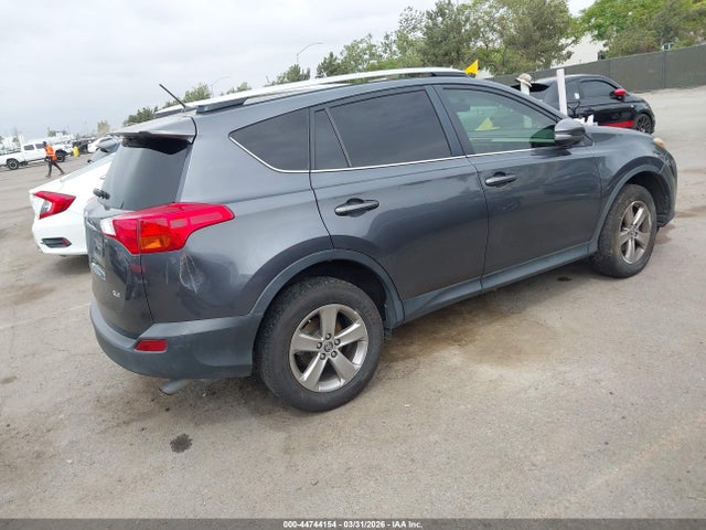 Toyota Rav4 Xle 2015 JTMWFREV7FD063972 Image 4