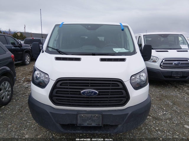 1FBZX2ZMXJKB18913 Ford Transit-350 Xl