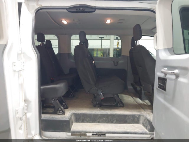 1FBZX2ZMXJKB18913 Ford Transit-350 Xl