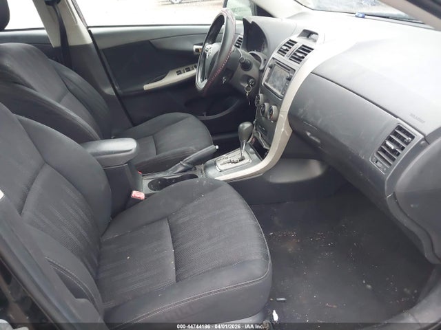 2013 TOYOTA COROLLA 2T1BU4EE0DC051177 Photo 4