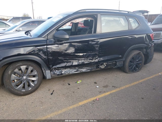44744199 :رقم المزاد ، 3VV5X7B20RM002612 vin ، 2024 Volkswagen Taos 1.5t S مزاد بيع