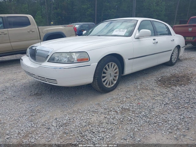 2004 LINCOLN TOWN CAR 1LNHM81W54Y620046 Photo 1
