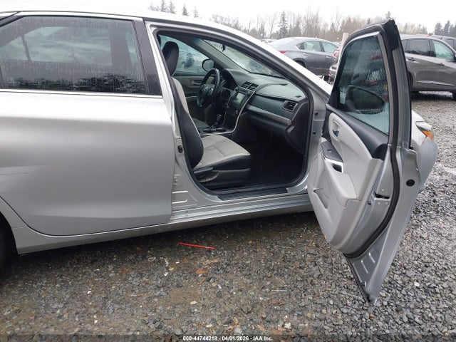 2016 Toyota Camry Se მანქანა იყიდება აუქციონზე, vin: 4T1BF1FK9GU238482, აუქციონის ნომერი: 44744218