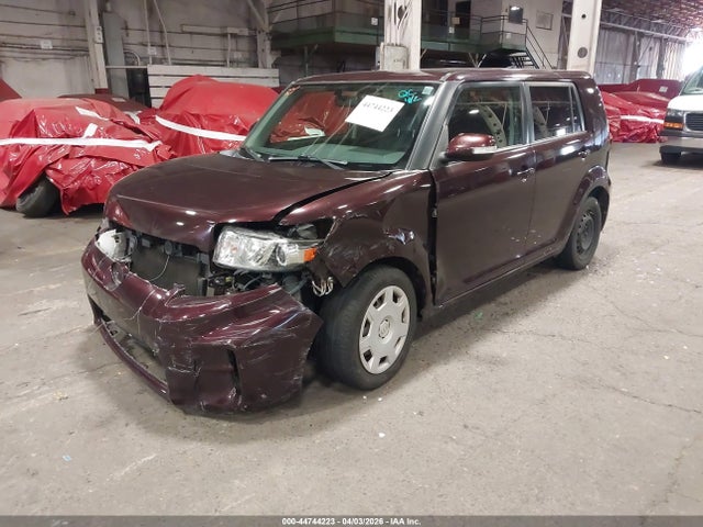 Scion XB 2014 JTLZE4FE8EJ053294 Image 2