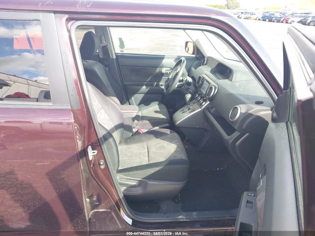 Scion XB 2014 JTLZE4FE8EJ053294 Image 5