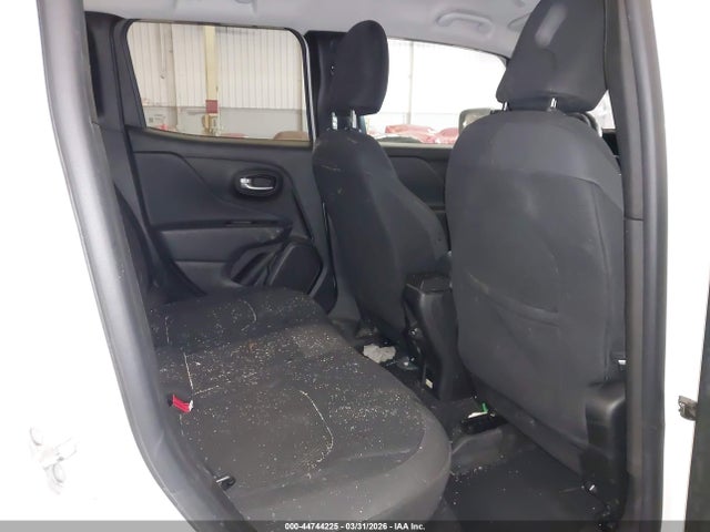 ZACNJBBB7KPK68986 Jeep Renegade Altitude 4x4