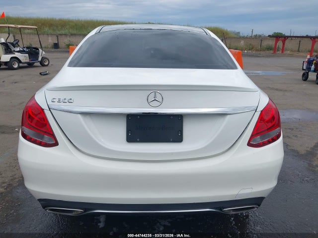 44744235 :رقم المزاد ، 55SWF4JB4GU143639 vin ، 2016 Mercedes-benz C 300 مزاد بيع