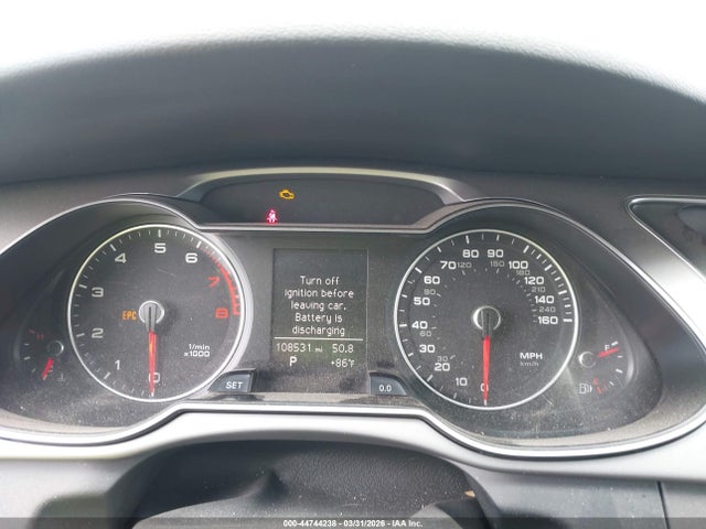 Продаж на аукціоні авто 2014 Audi A4 2.0t Premium, vin: WAUFFAFL4EN004690, номер лоту: 44744238
