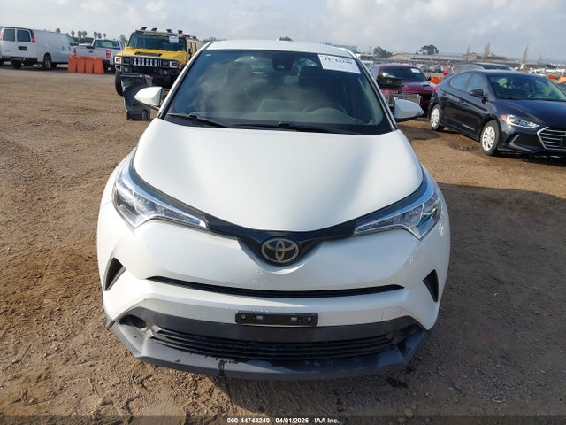 JTNKHMBX7K1022234 Toyota C-HR LE