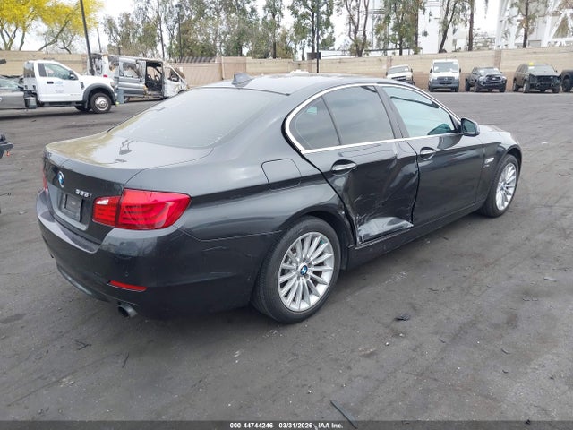 2011 BMW 535I WBAFU7C54BDU55232 Photo 3