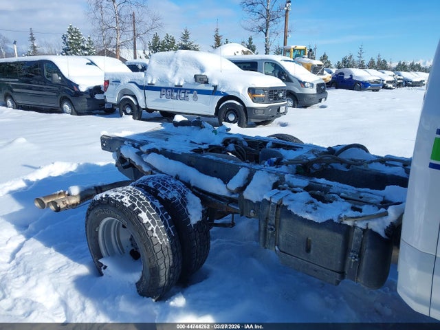 1FD8X3HTXJEC69797 Ford F-350 Chassis Xl