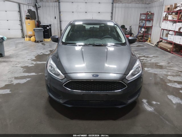 1FADP3K20JL329106 Ford FOCUS SE