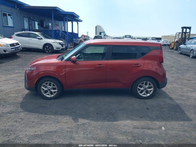 44744295 :رقم المزاد ، KNDJ23AUXN7817783 vin ، 2022 Kia Soul S مزاد بيع