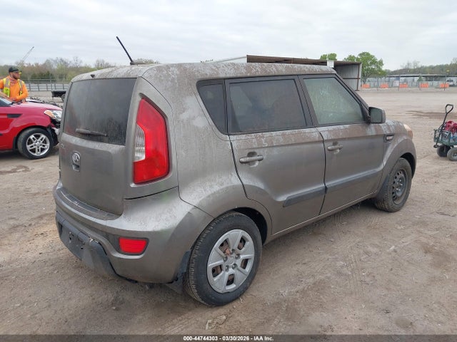 Продаж на аукціоні авто 2013 Kia Soul, vin: KNDJT2A55D7624214, номер лоту: 44744303