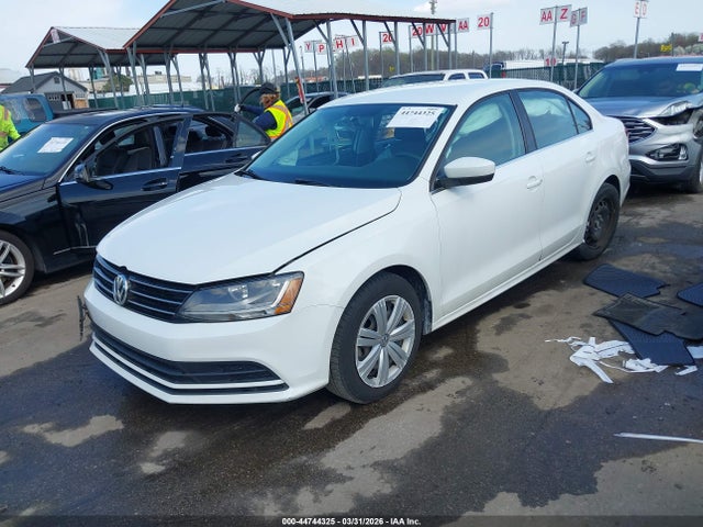 44744325 :رقم المزاد ، 3VW2B7AJ7HM335684 vin ، 2017 Volkswagen Jetta 1.4t S مزاد بيع
