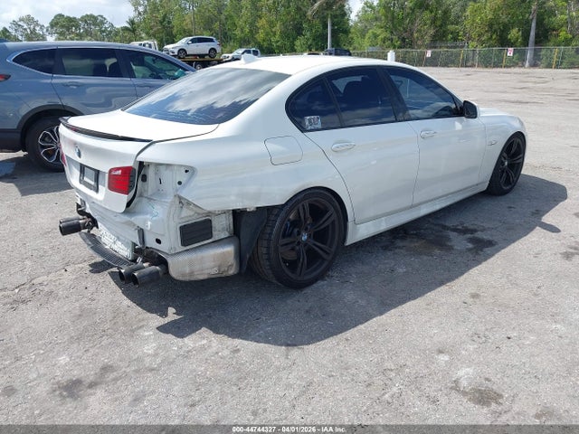 2012 Bmw 550i მანქანა იყიდება აუქციონზე, vin: WBAFR9C58CDV59317, აუქციონის ნომერი: 44744327