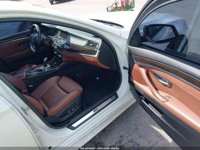 2012 Bmw 550i მანქანა იყიდება აუქციონზე, vin: WBAFR9C58CDV59317, აუქციონის ნომერი: 44744327